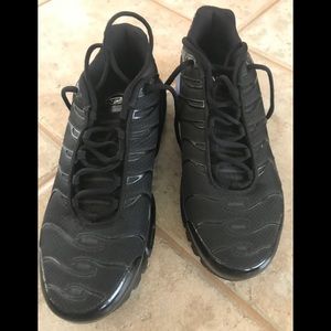 Men’s black Nike size 11 1/2